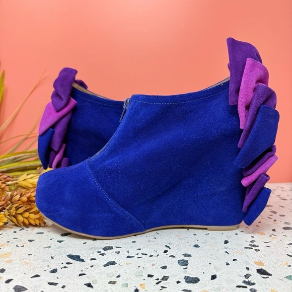 Jeffrey Campbell Blue Suede Leather Bow Back Zip Women’s Wedge Booties Sz 8.5 - Picture 5 of 13